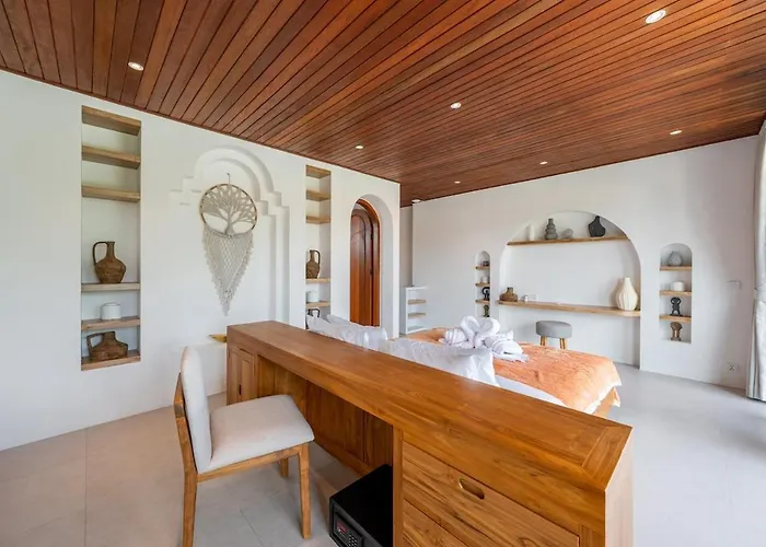 Layana - 3br Pvt Poolvilla Near Canggu, Pererenan 别墅